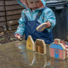 The Three Little Pigs Wooden Figure Set - Image 2